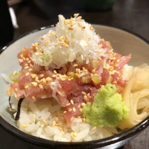 Negitoro-don (minced raw fatty tuna and green onion rice bowl)